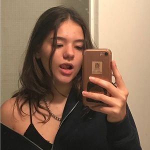 Meet your Posher, Samira